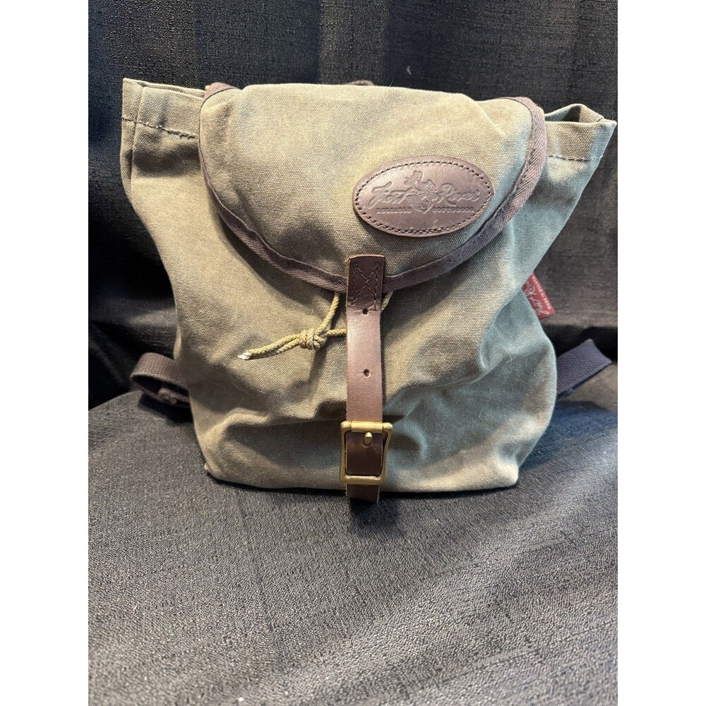 Frost River Knapsack Backpack Daypack Green Waxed Canvas